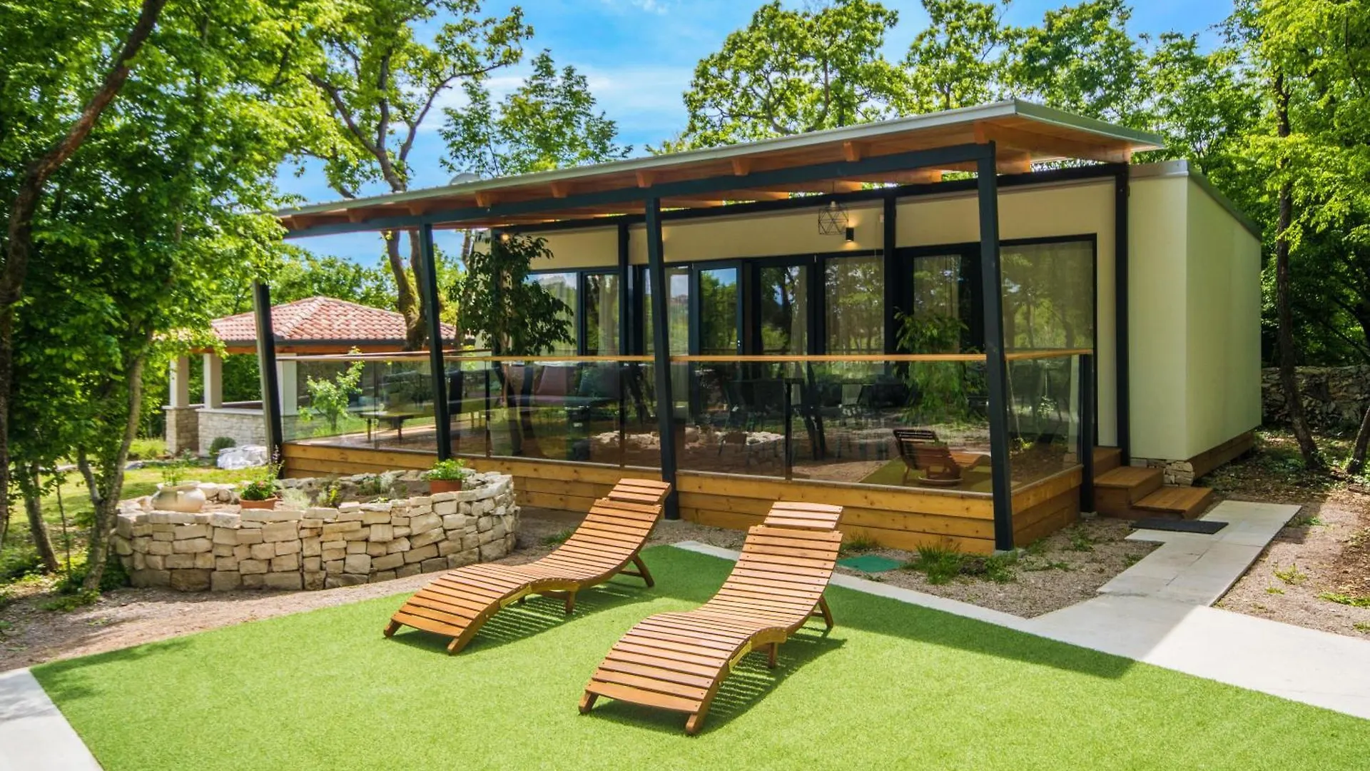 Vinež Villa Vita, A Lush Romantic Retreat In A Private Forest בית נופש